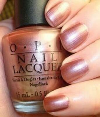Chicago Champagne Toast (OPI Nail Polish)