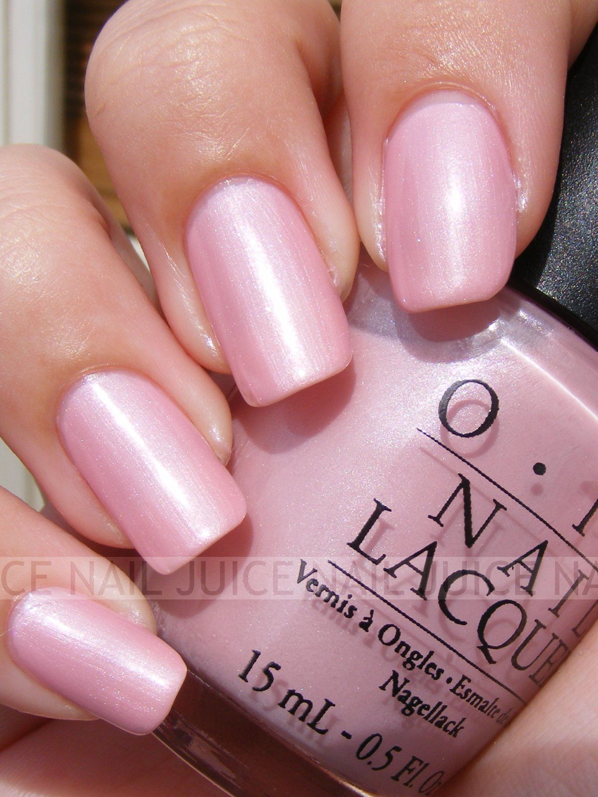 Suzi & the Lifeguard (OPI Nail Polish)