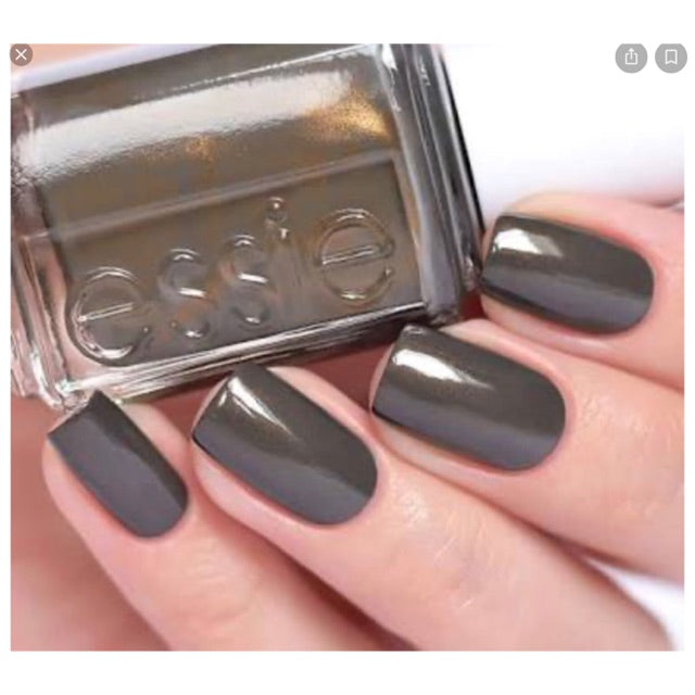Armed & Ready (Essie Nail Polish) - 13 ml