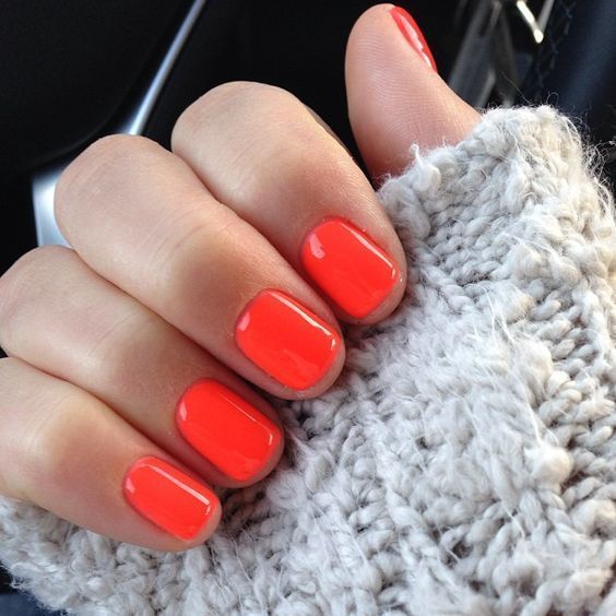 Saturday Disco Fever (Essie Nail Polish) - 13 ml