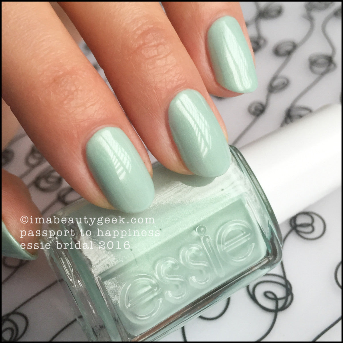 Passport to Happiness (Essie Nail Polish) - 13 ml