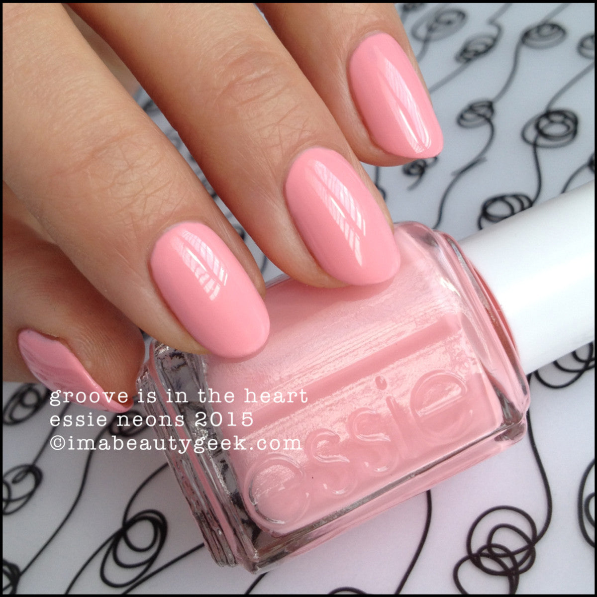 Groove is in the Heart (Essie Nail Polish) - 13 ml
