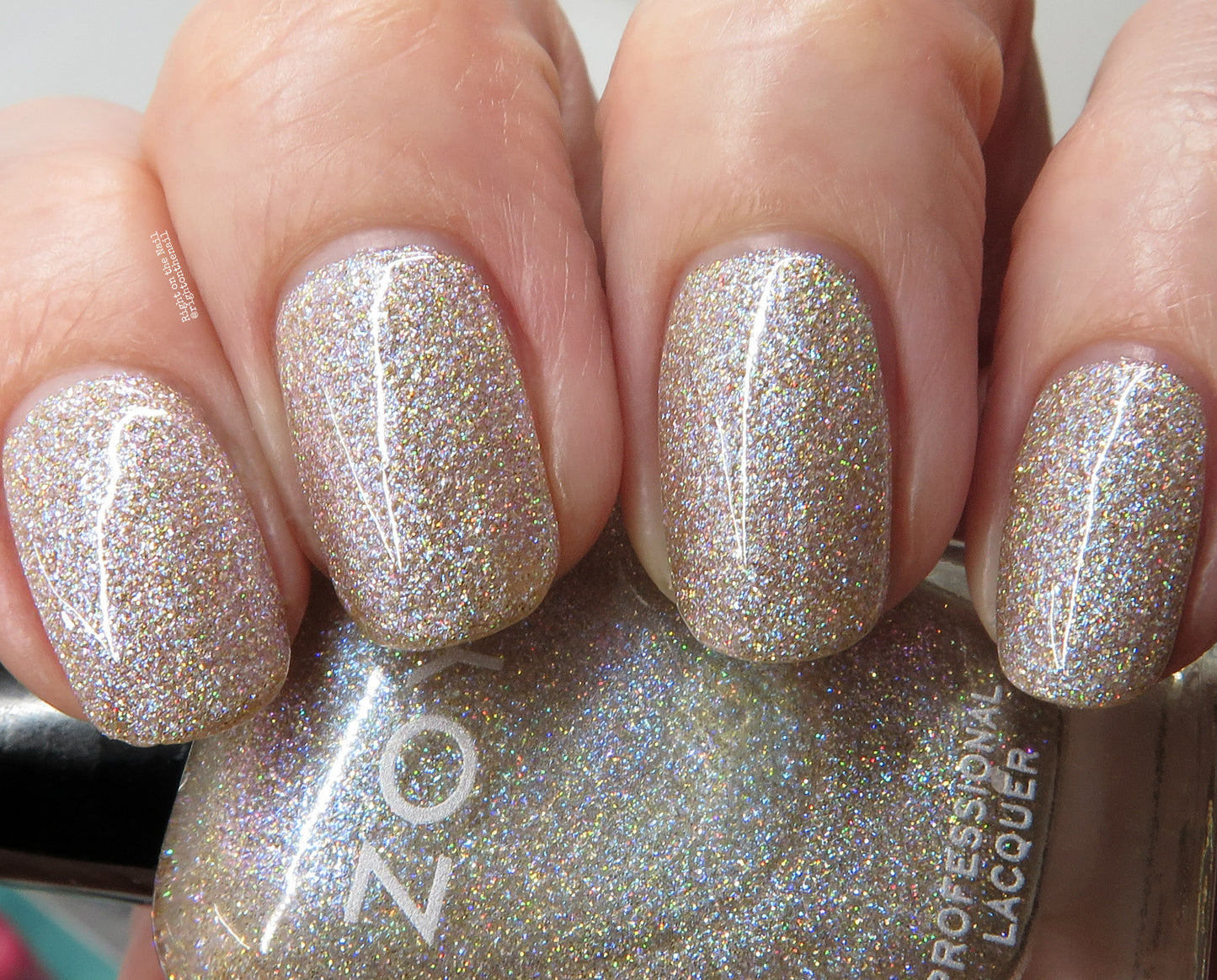 Celestia (Zoya Nail Polish) - 15 ml