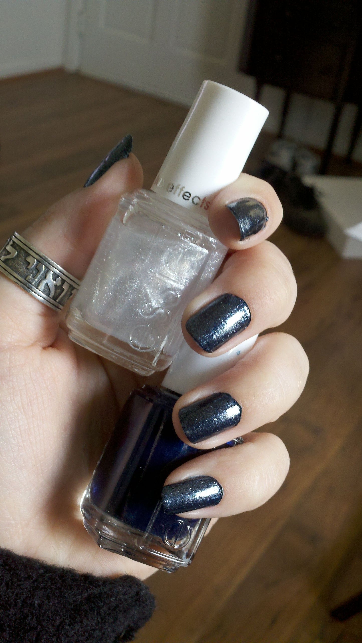 Over the Moon-Stone Top Coat (Essie Nail Polish) - 13 ml