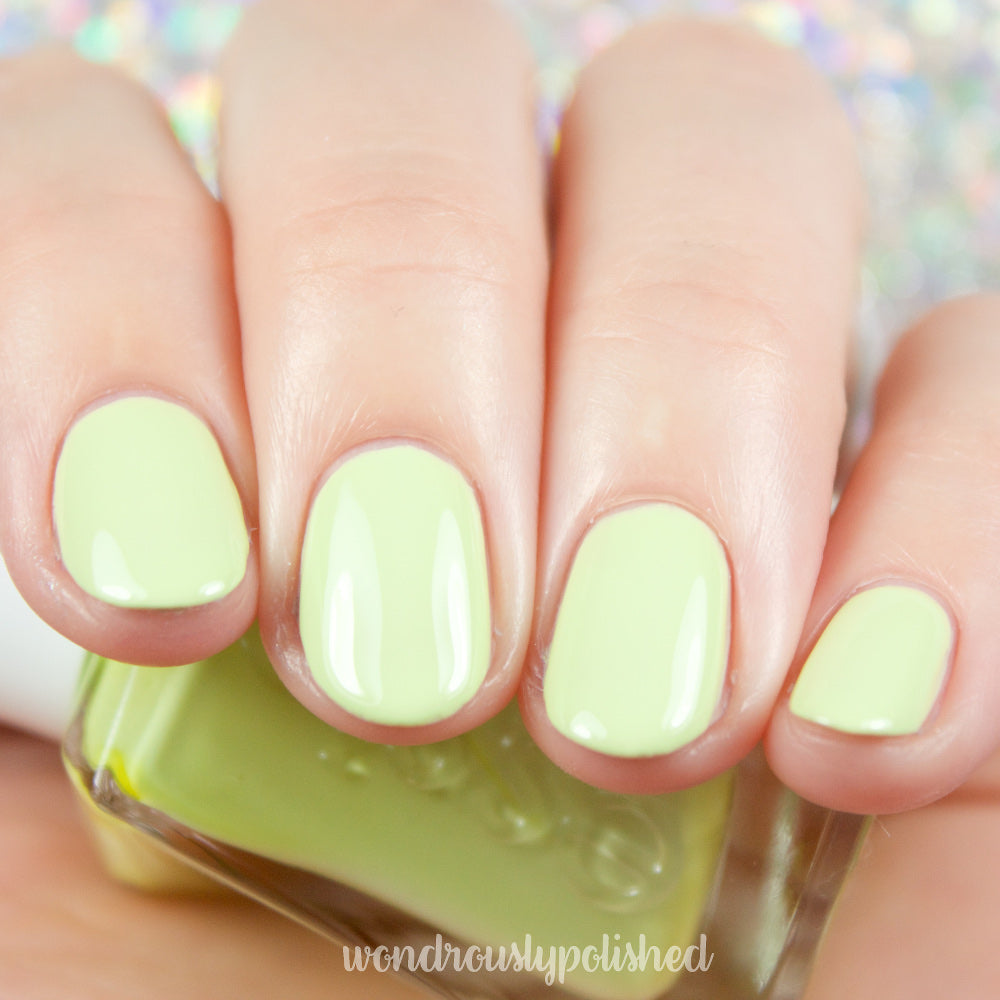 Take a Walk (Essie Nail Polish) - 13 ml