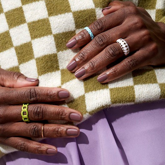 Mismatch to Match (Essie Nail Polish)