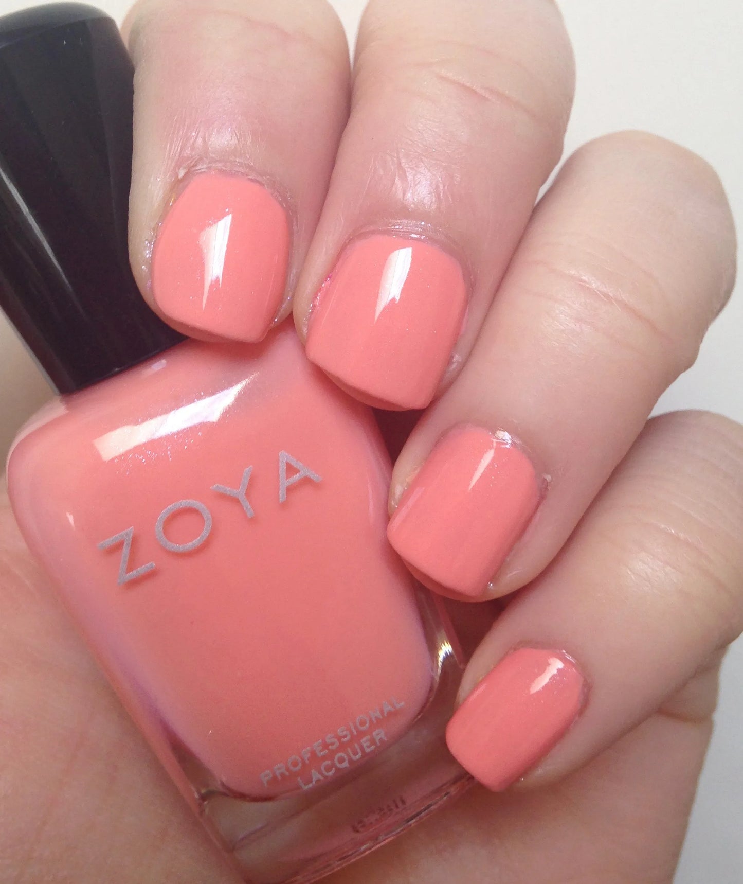 Tulip (Zoya Nail Polish) - 15 ml