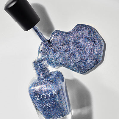 Pixiedust Isti (Zoya Nail Polish)