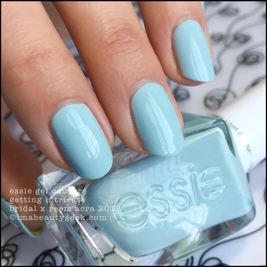 Getting Intricate (Essie Gel Couture Nail Polish) - 13 ml