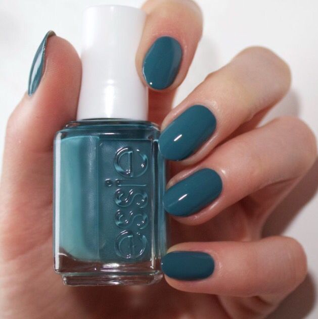 Pool Side Service (Essie Nail Polish) - 13 ml