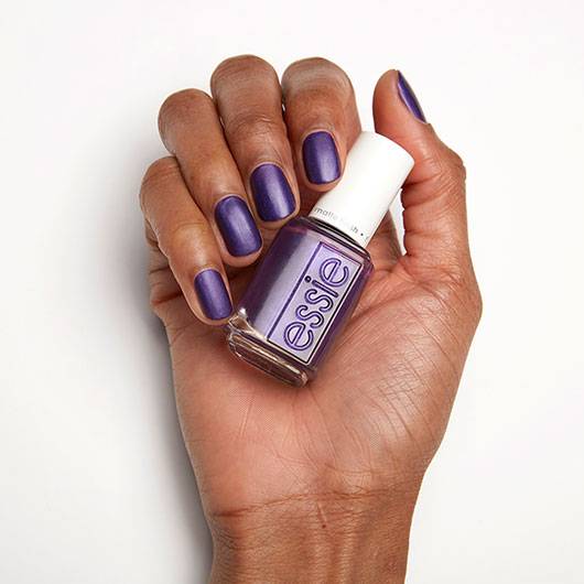 Hold 'Em Tight (Essie Nail Polish) - 13 ml