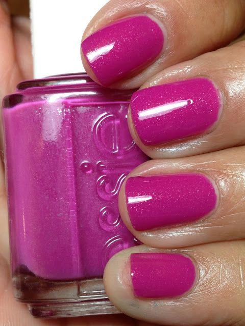 The Girls Are Out (Essie Nail Polish) - 13 ml