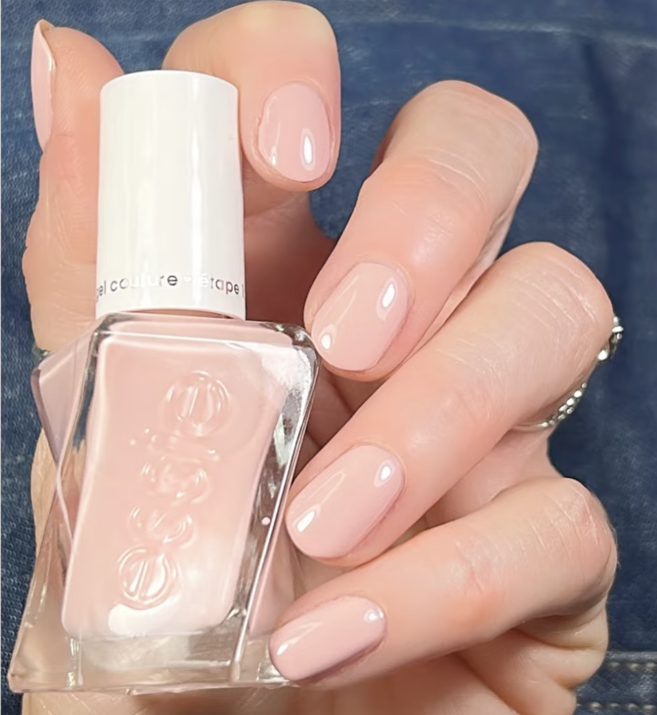 Fashion Fete (Essie Nail Polish) - 13 ml