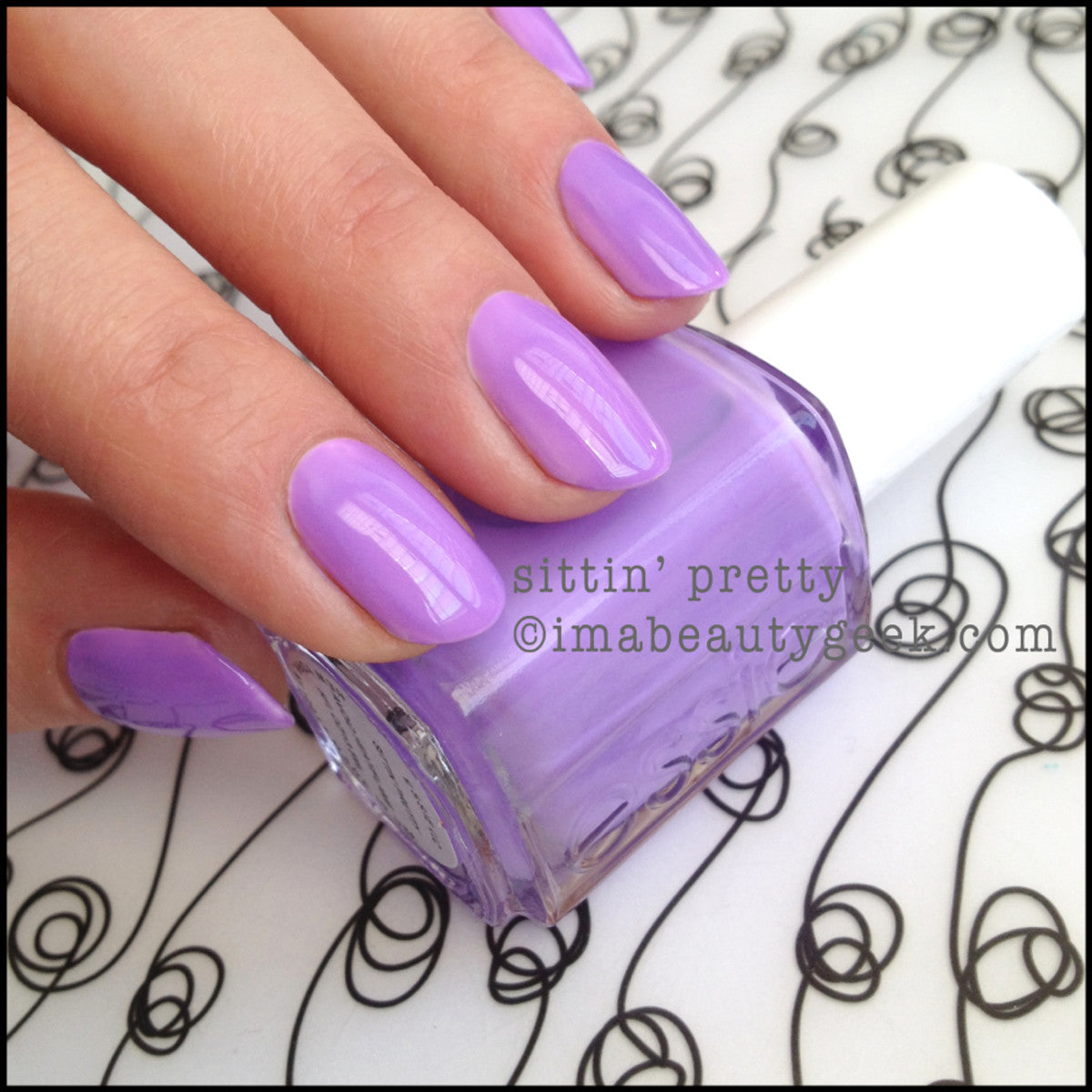 Sittin' Pretty (Essie Nail Polish) - 13 ml