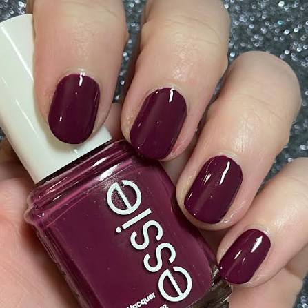Swing of Things(Essie Nail Polish)